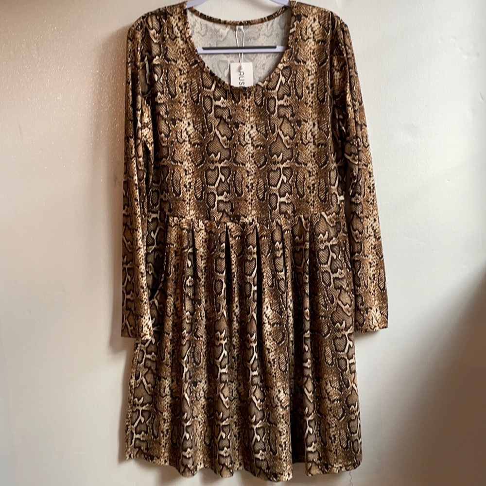 NWT Auselily super soft snake print stretch knit dress with pockets size XL